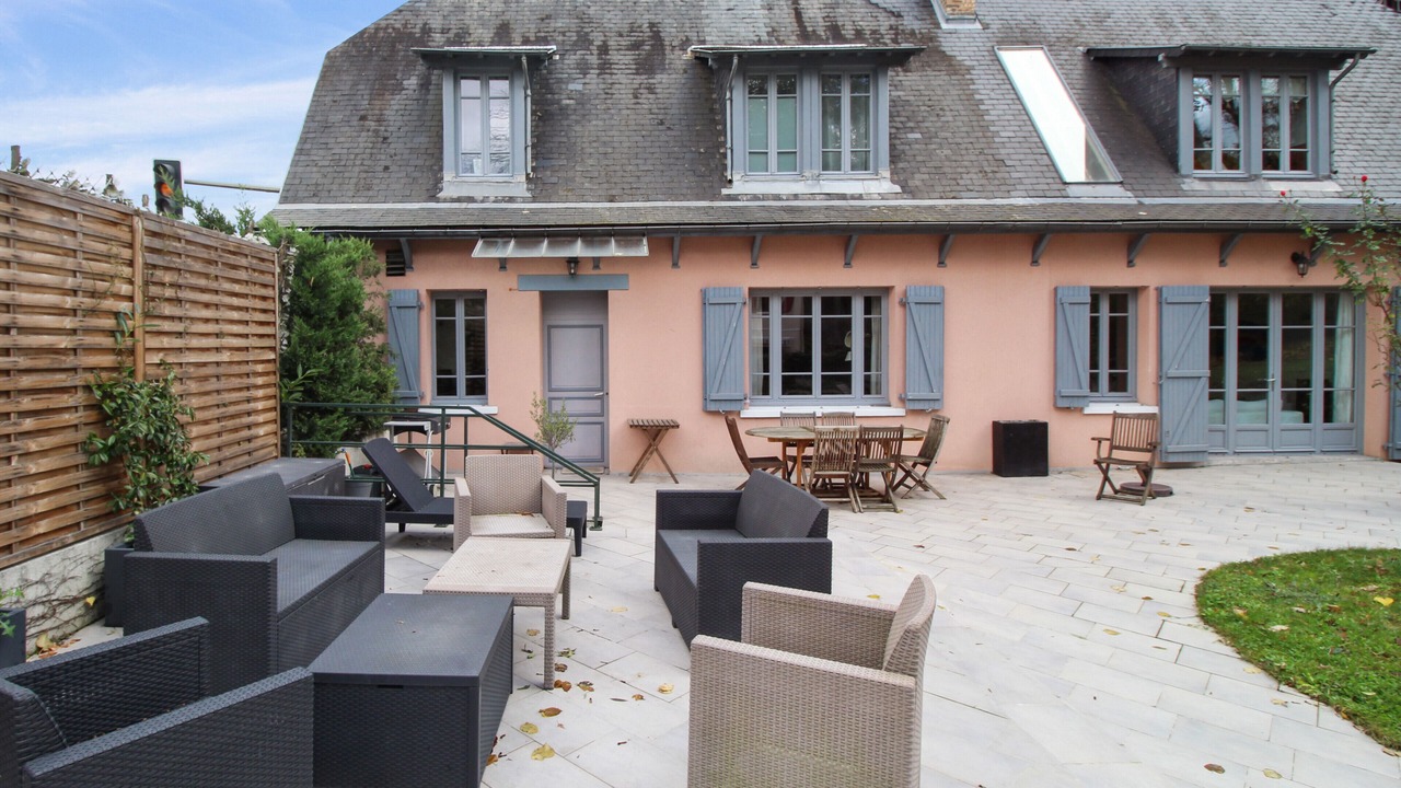 Photo of Patio Balcony in Sevres