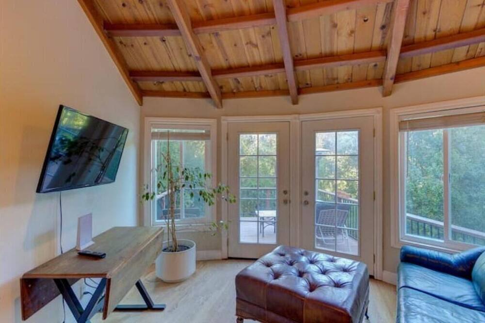 Photo of Livingroom in Atascadero