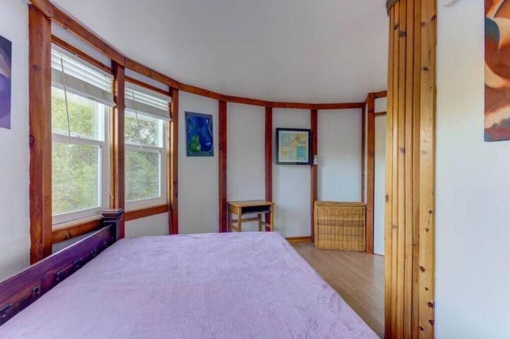 Photo of Bedroom in Atascadero