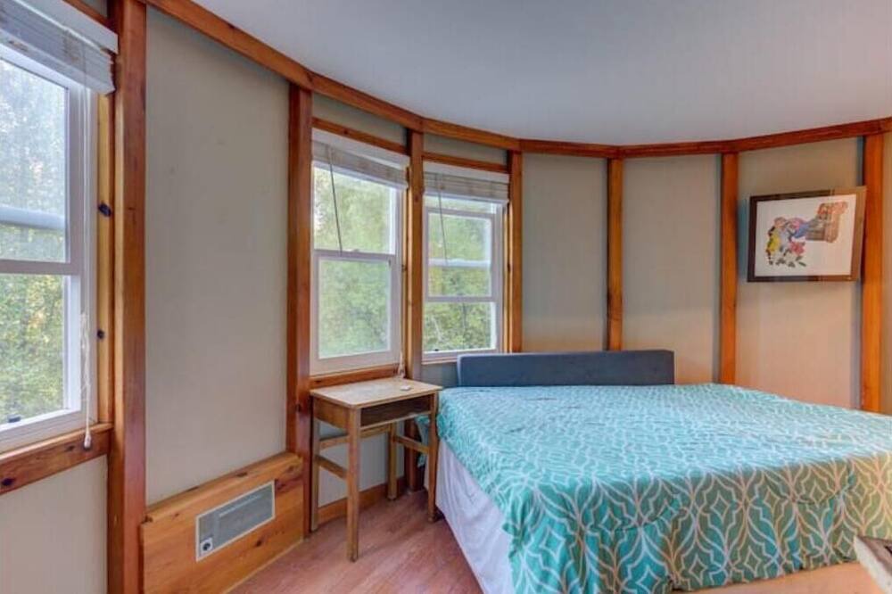 Photo of Bedroom in Atascadero