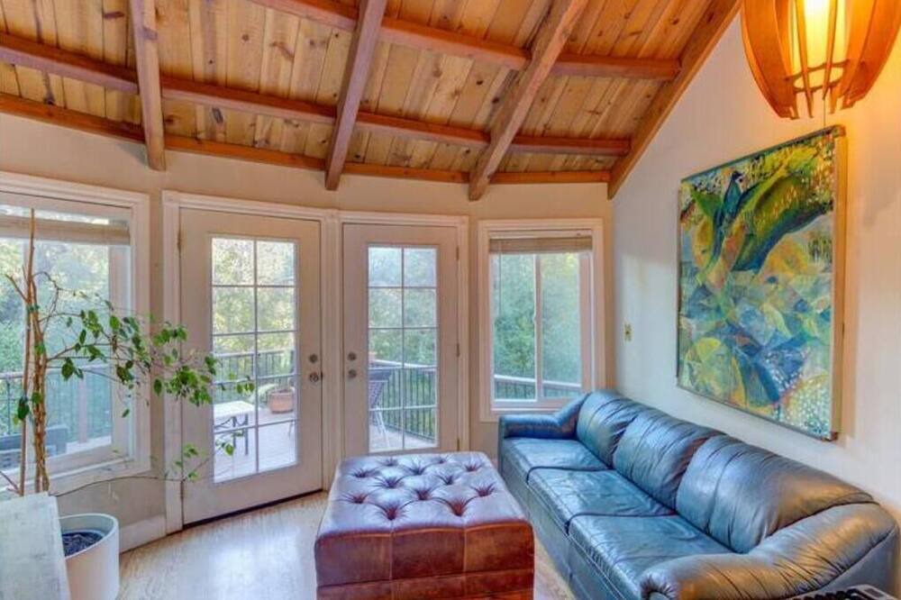 Photo of Livingroom in Atascadero