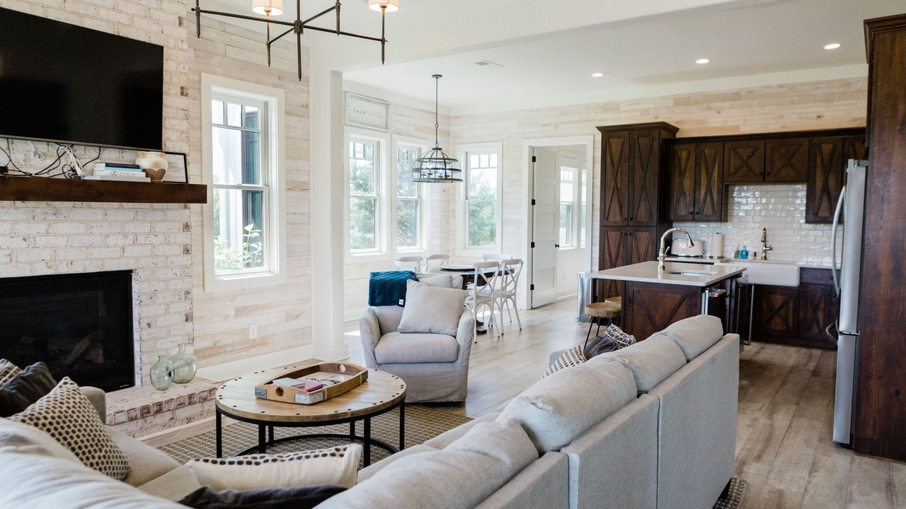 Photo of Livingroom in Cleveland