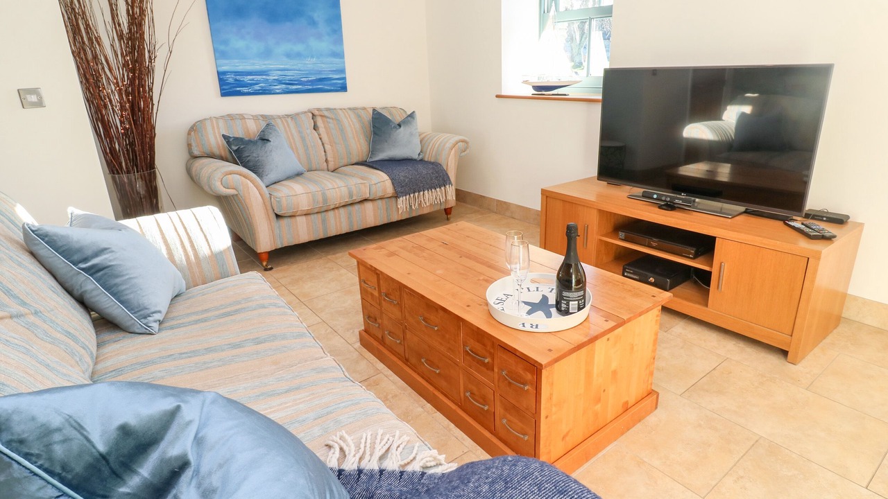 Photo of Livingroom in Charlestown