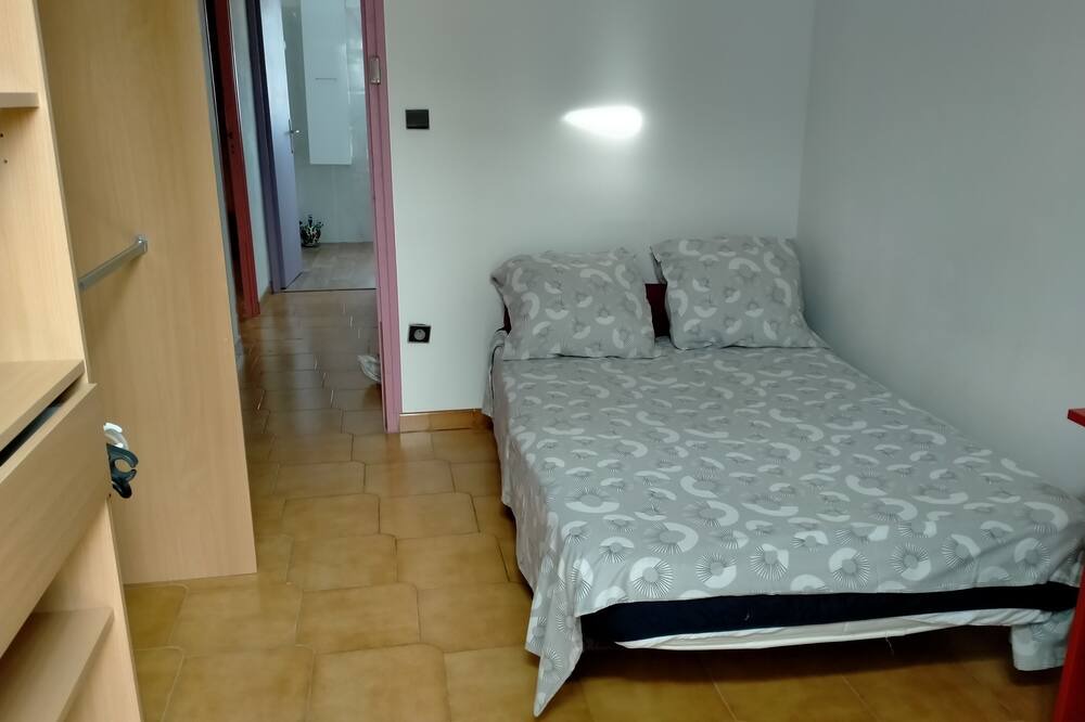 Photo of Bedroom in Pia