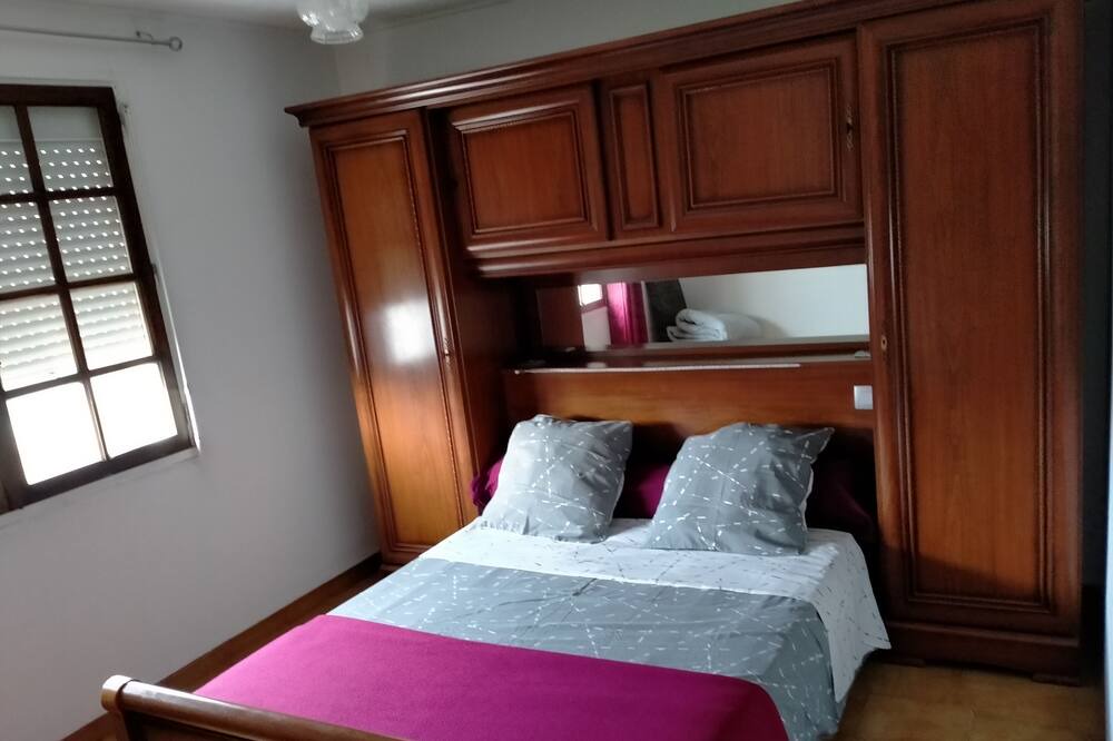 Photo of Bedroom in Pia