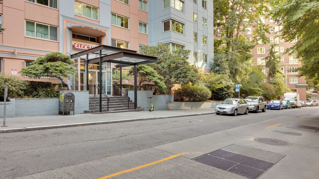 Photo of Others in Downtown Seattle