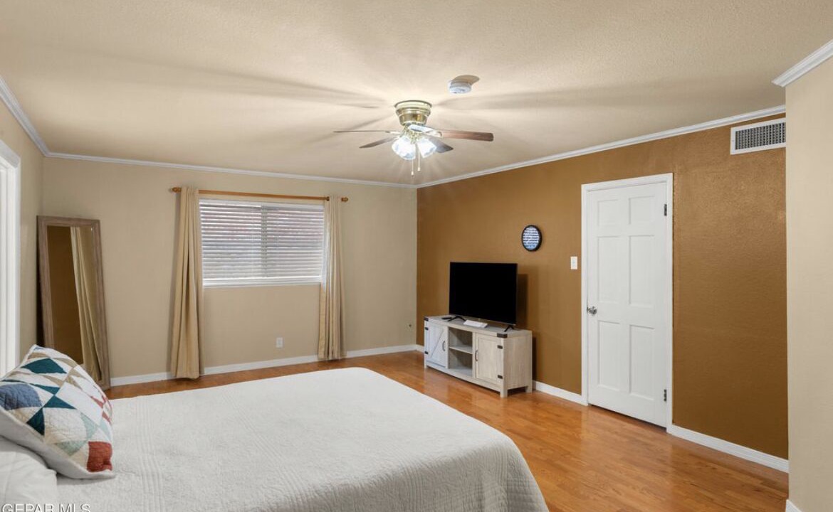 Photo of Bedroom in Biggs Field