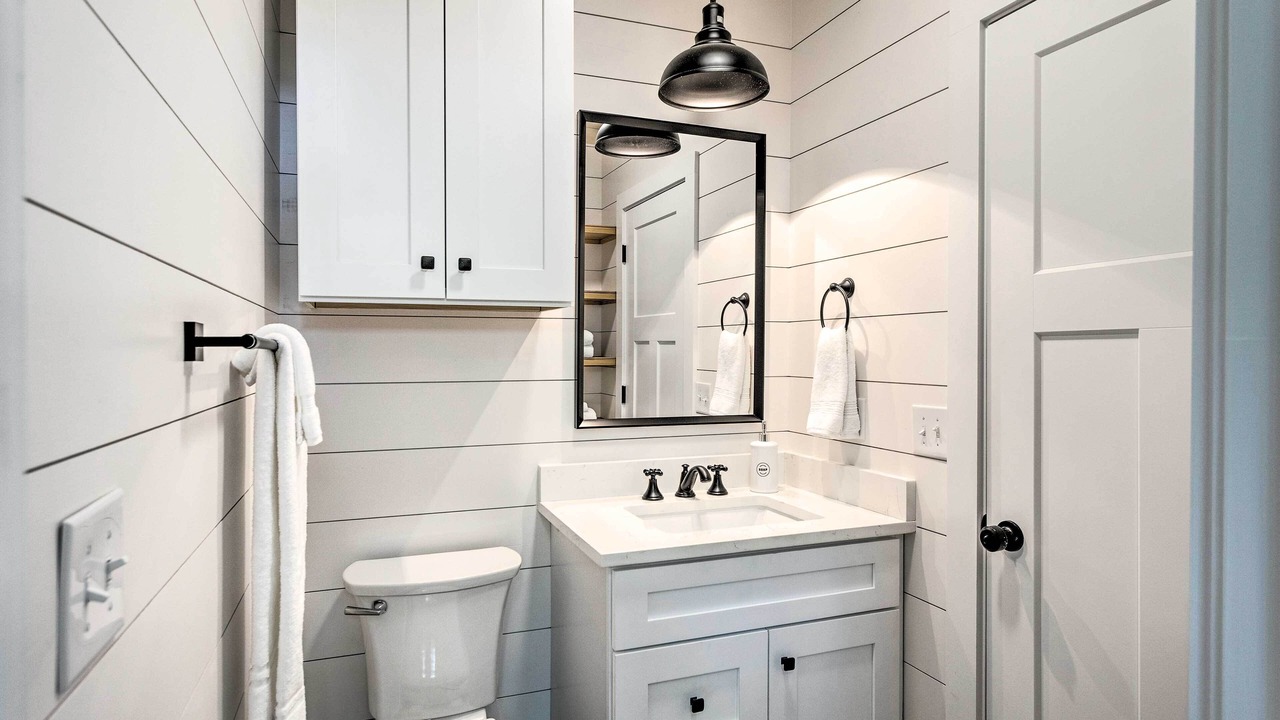 Photo of Others in Darien