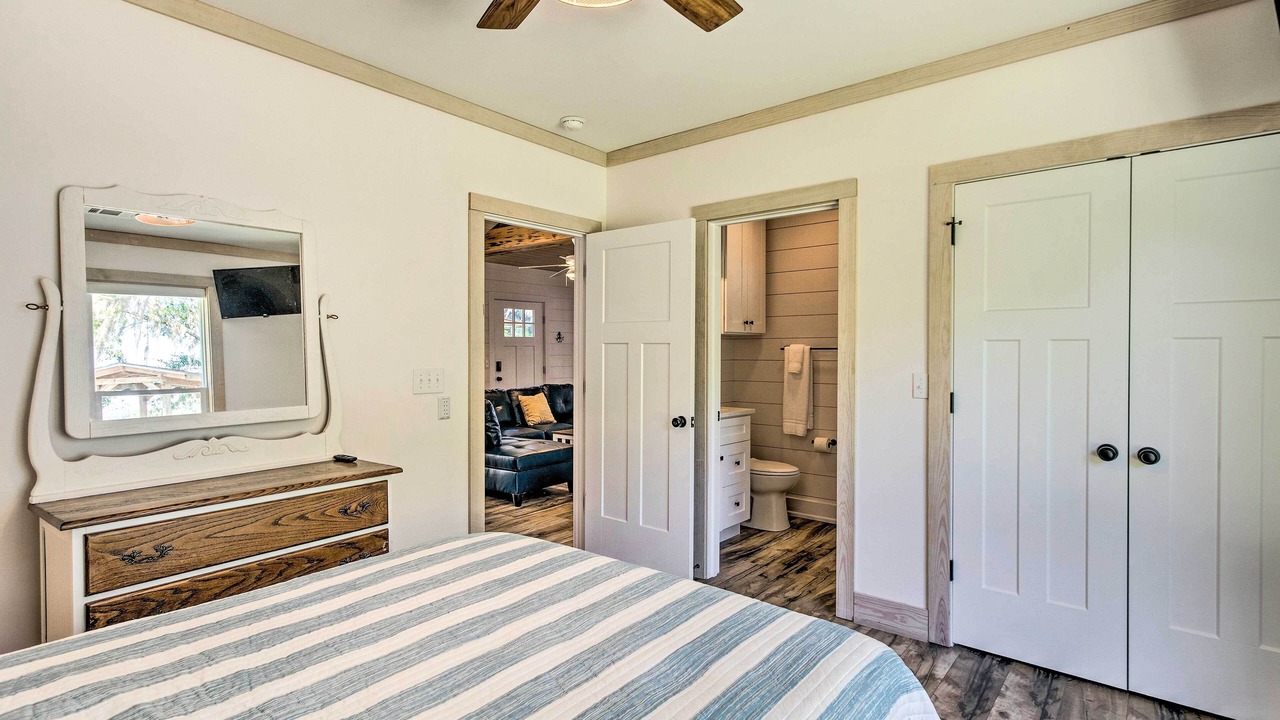 Photo of Others in Darien