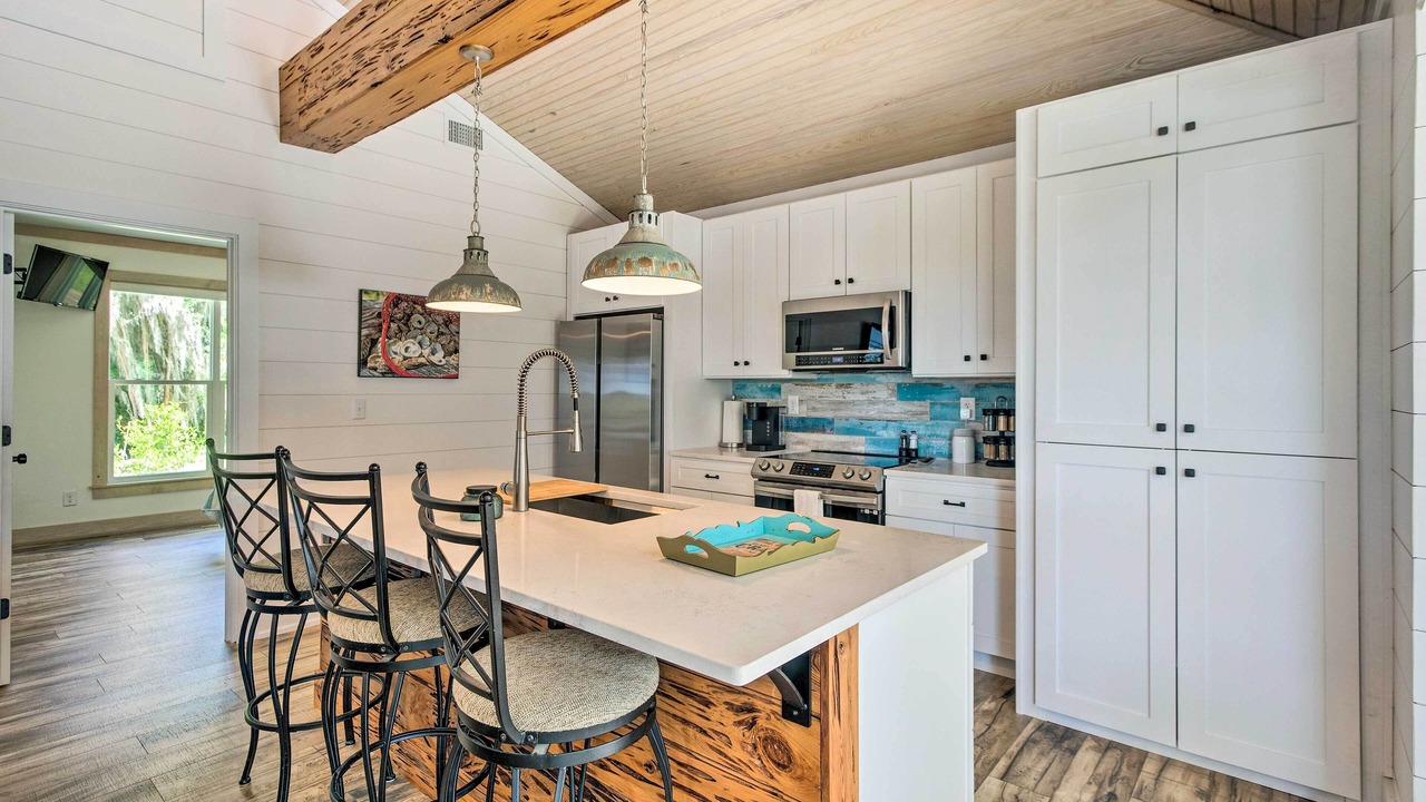 Photo of Others in Darien