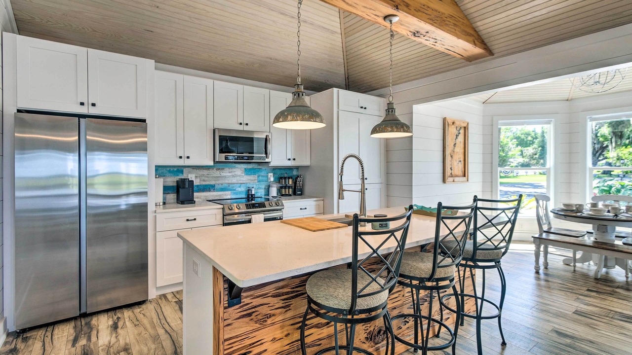 Photo of Others in Darien