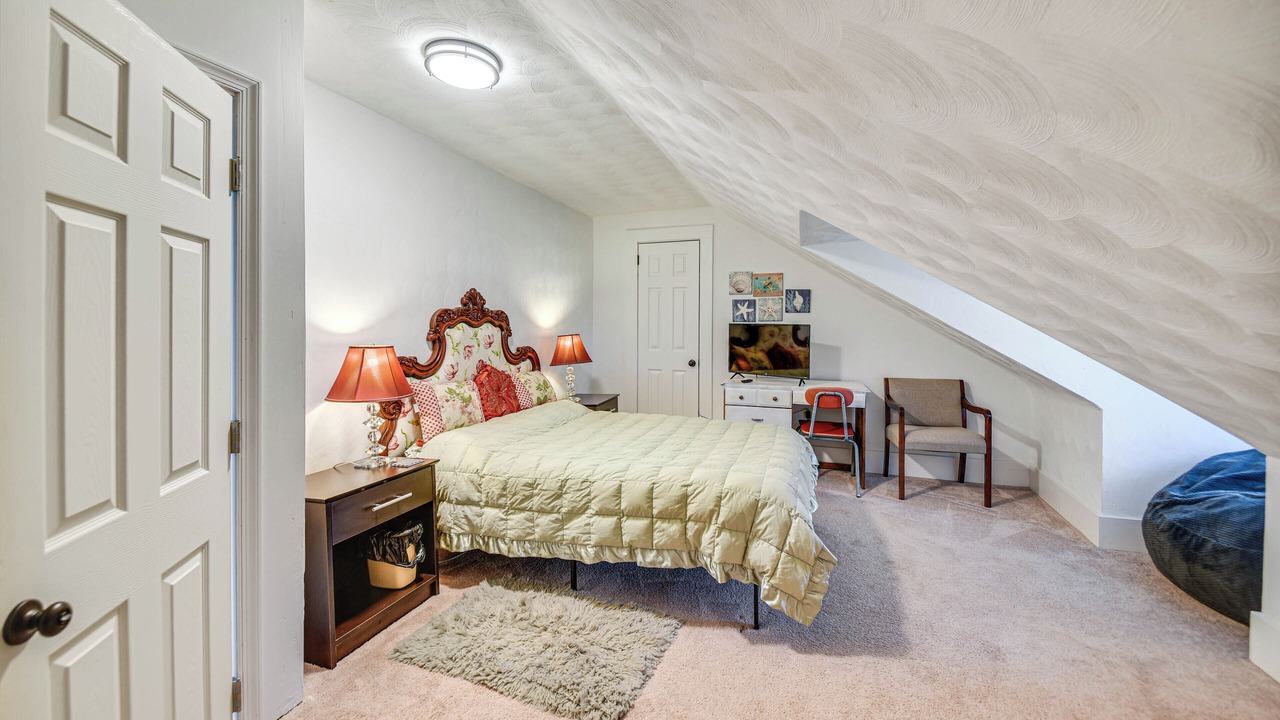 Photo of Others in Hampton