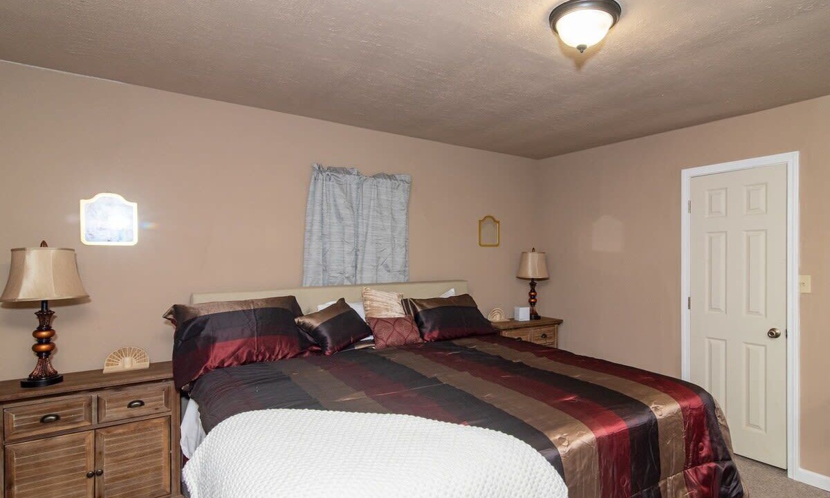 Photo of Others in Poplar Grove