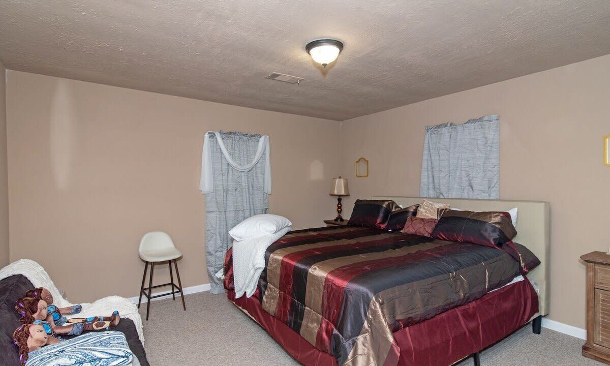 Photo of Others in Poplar Grove