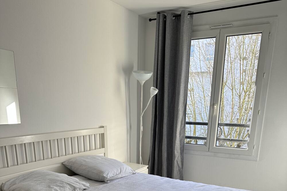 Photo of Bedroom in Plaisir