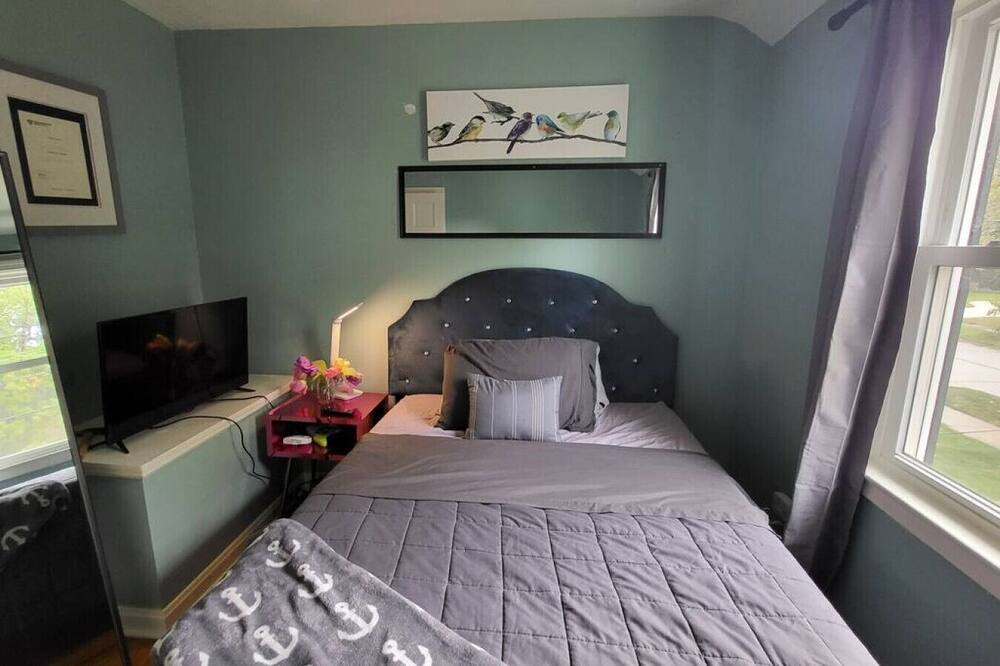 Photo of Others in Lyndhurst