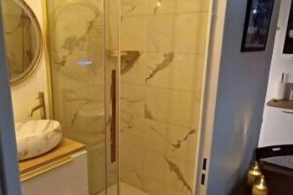 Photo of Bathroom in La Poterie