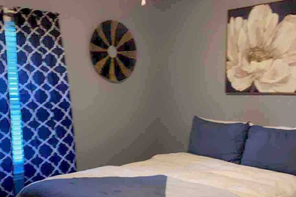 Photo of Bedroom in Cascade