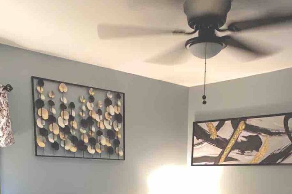 Photo of Bedroom in Cascade