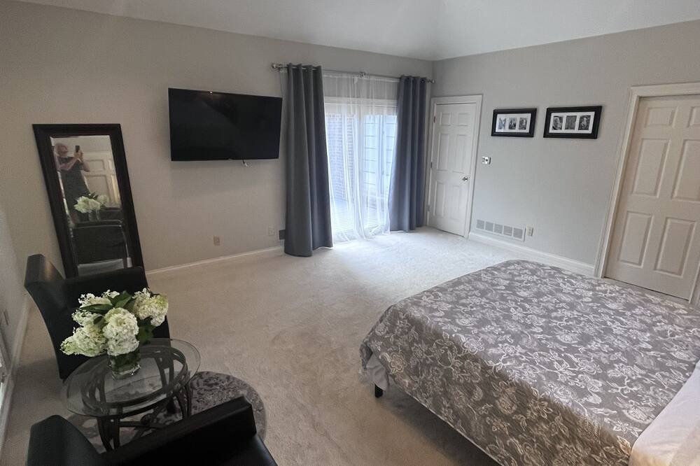 Photo of Bedroom in Buechel