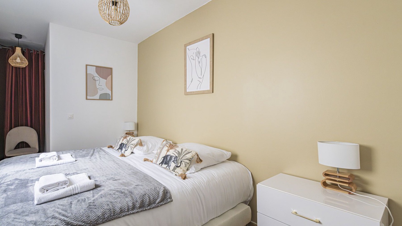 Photo of Others in Courlancy