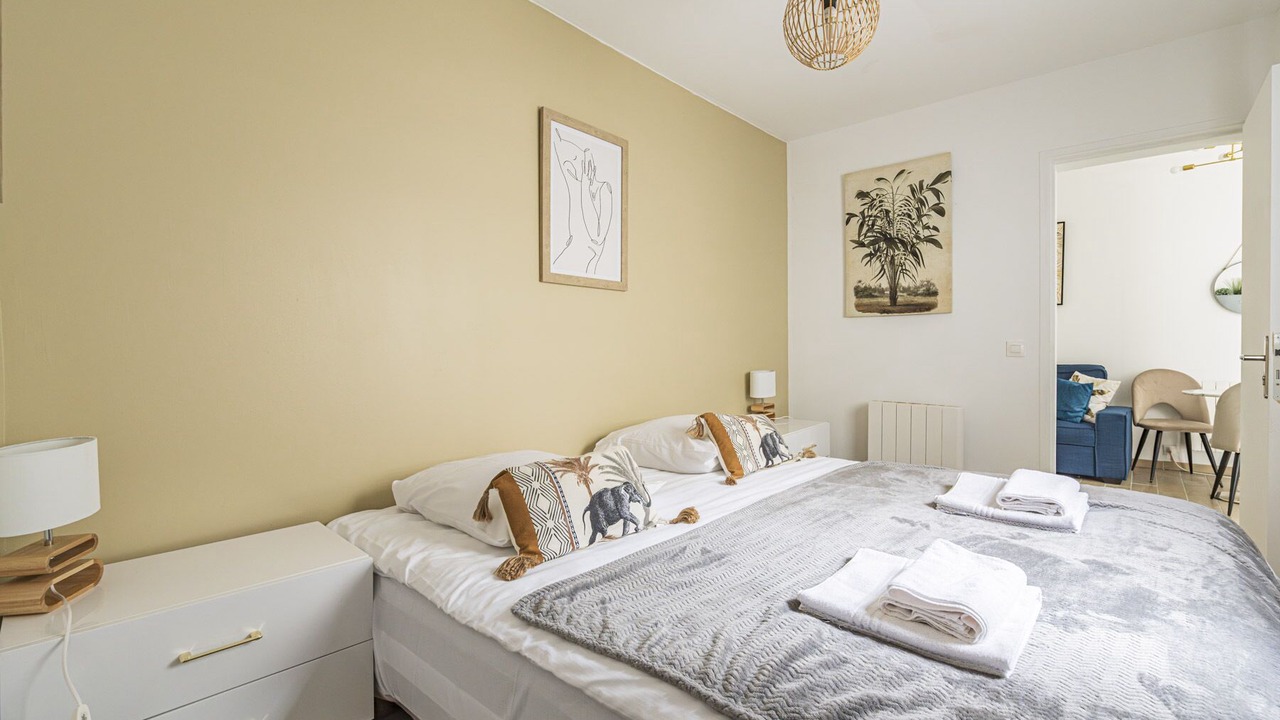 Photo of Others in Courlancy