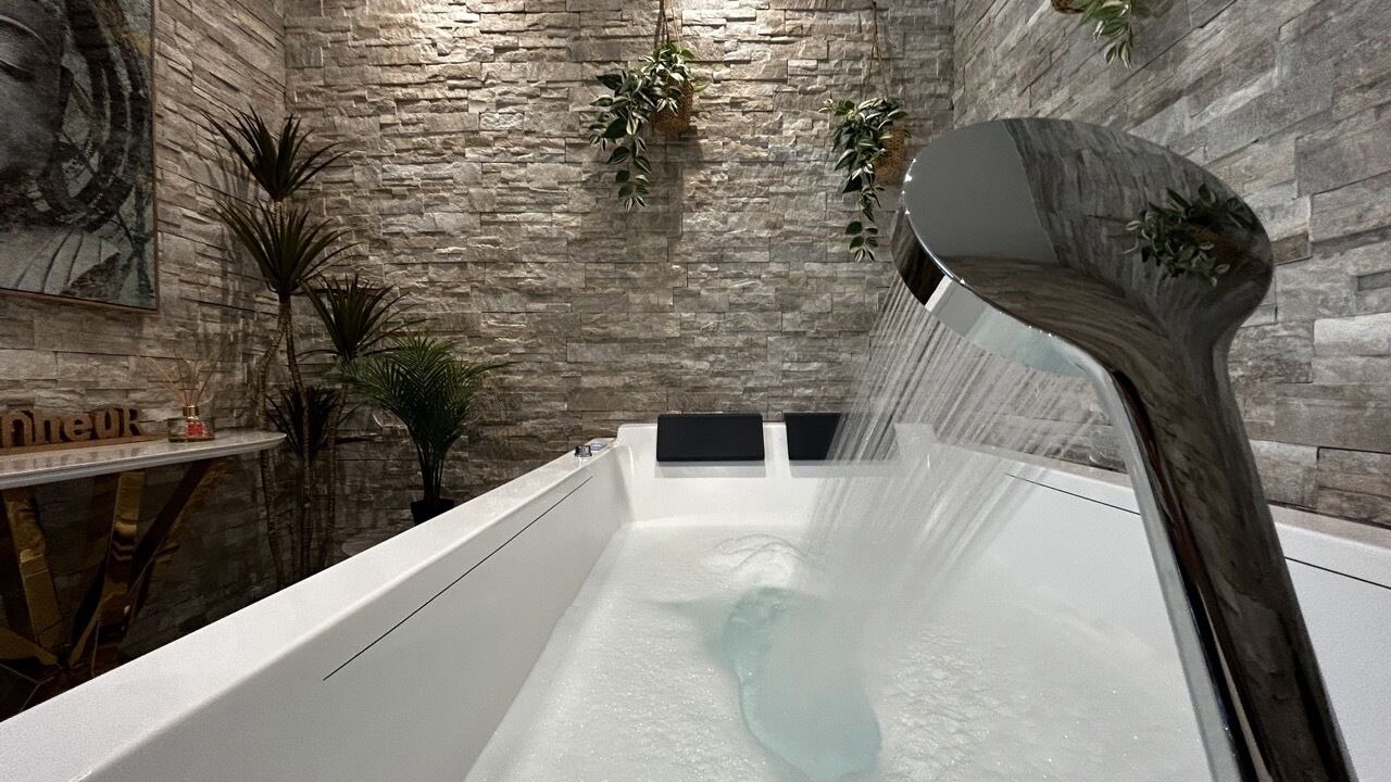 Photo of Others in Courlancy