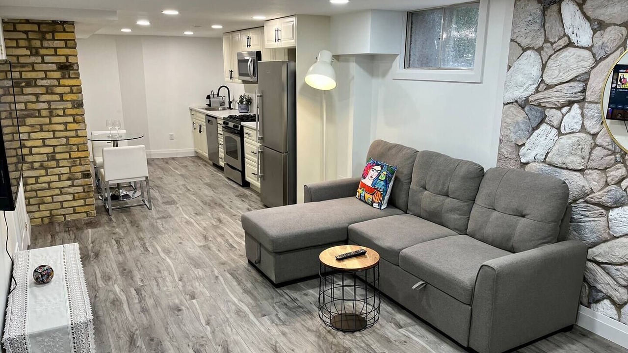 Photo of Livingroom in Hespeler