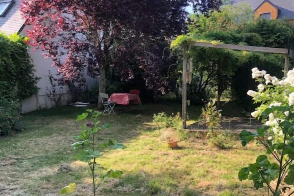 Photo of Others in Saint-Grave