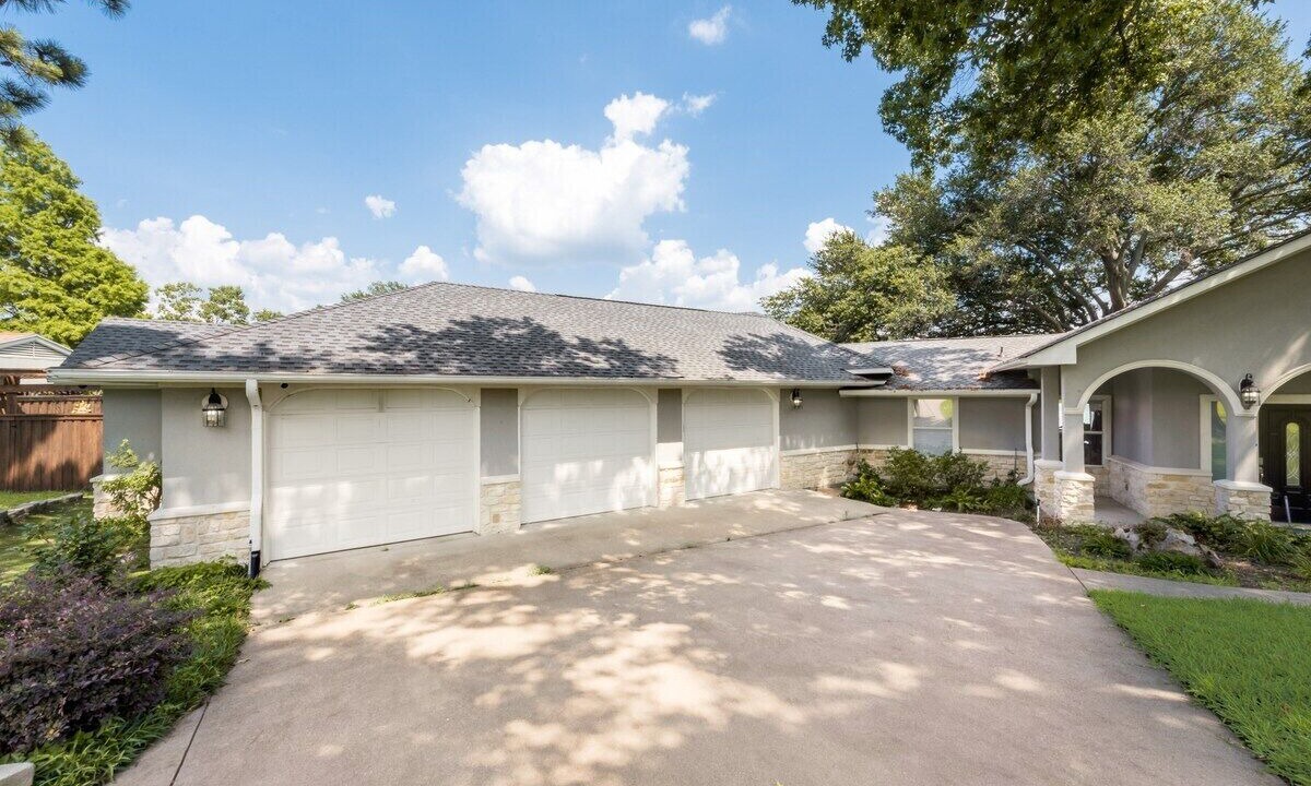 Photo of Outdoor in Enchanted Oaks