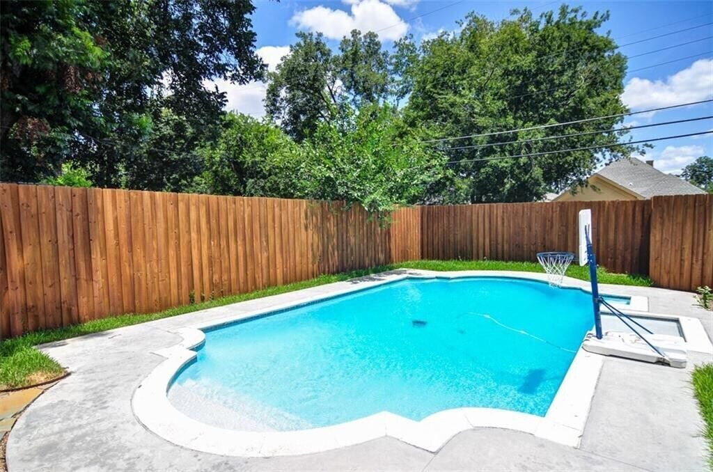 Photo of Outdoor in Kessler