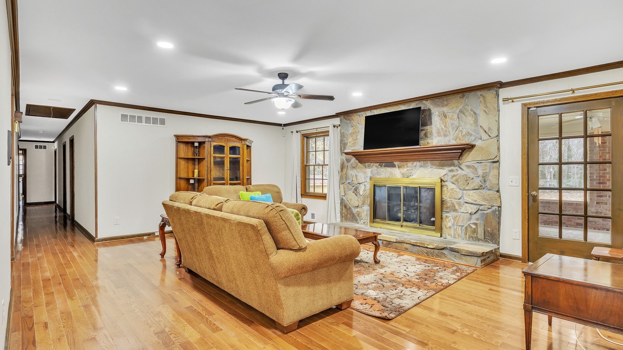 Photo of Livingroom in Fayetteville