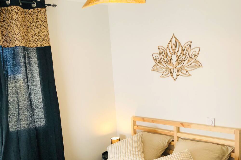 Photo of Bedroom in Leguevin