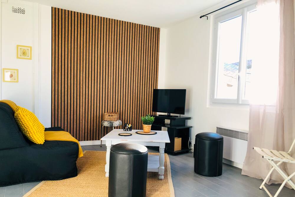 Photo of Livingroom in Leguevin
