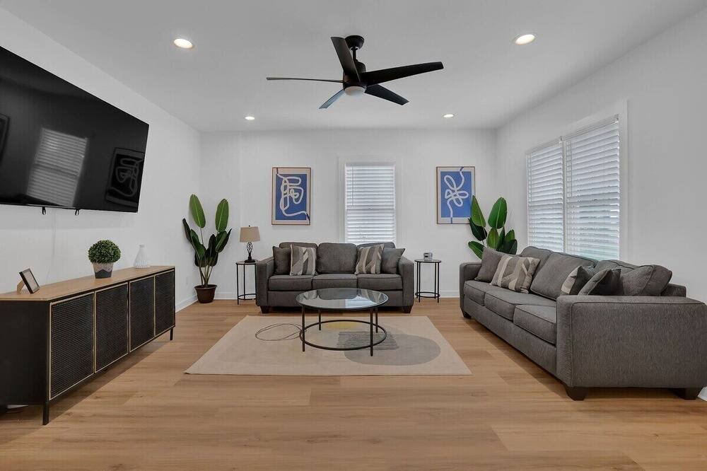 Photo of Livingroom in Collier Heights