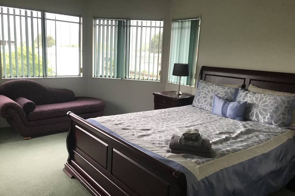 Photo of Bedroom in Whakatane