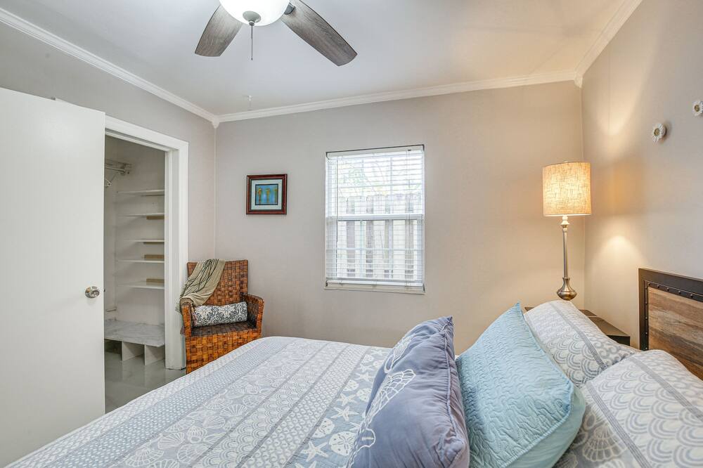 Photo of Bedroom in Edgewood