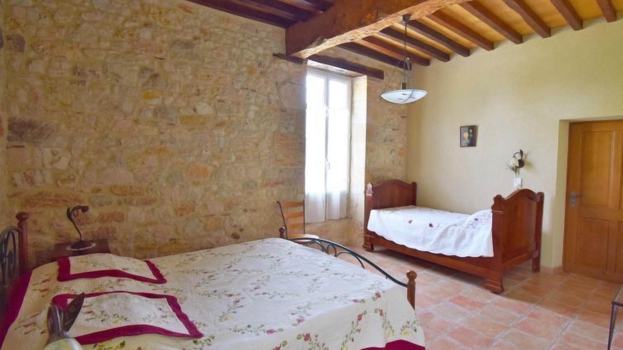 Photo of Bedroom in Saint-Georges
