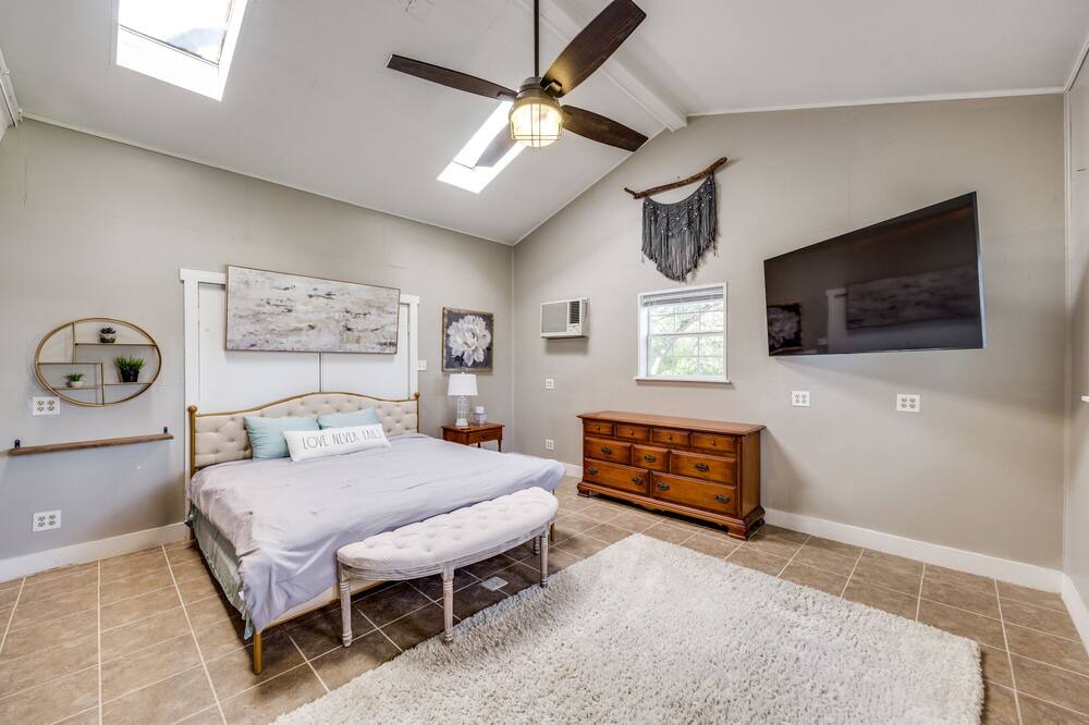 Photo of Bedroom in Vance Jackson