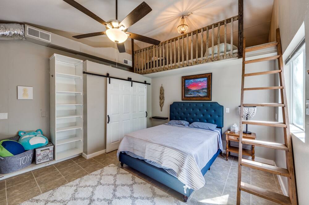 Photo of Bedroom in Vance Jackson
