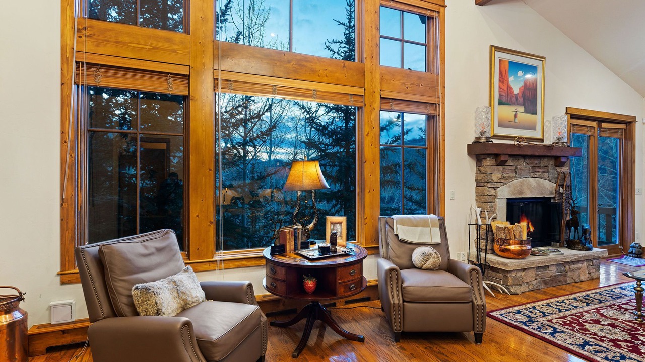 Photo of Livingroom in Highland Meadows