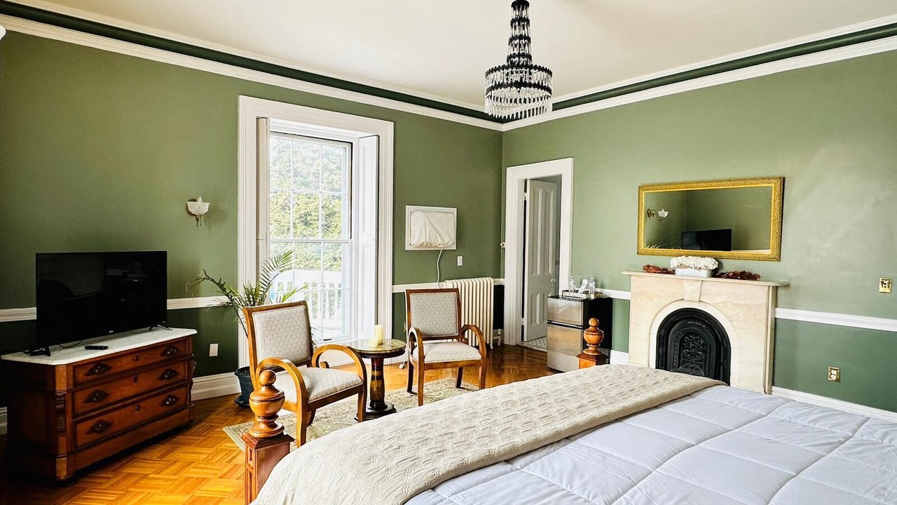 Photo of Bedroom in Middletown