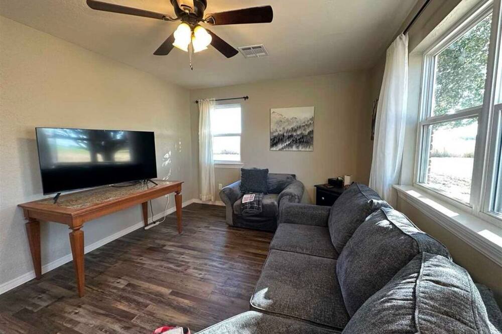 Photo of Livingroom in Ponca City