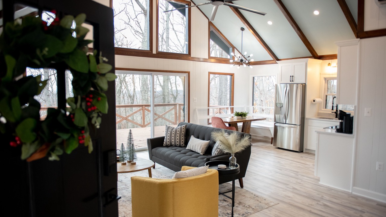 Photo of Livingroom in Bluemont