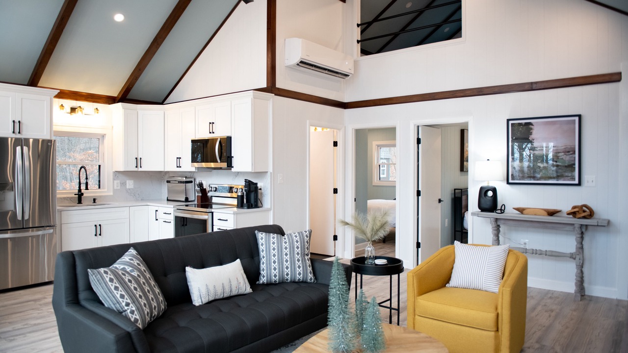 Photo of Livingroom in Bluemont