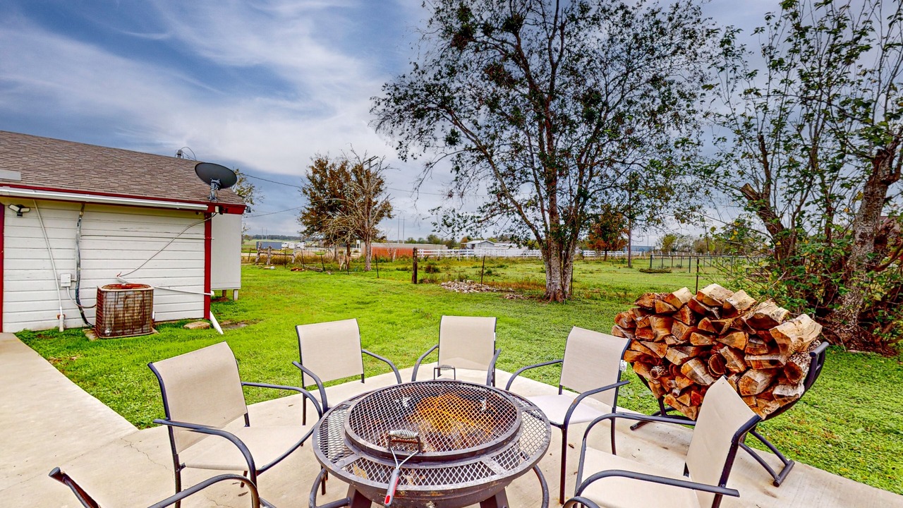 Photo of Outdoor in Lyons