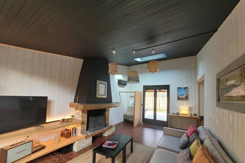 Photo of Livingroom in Sainte-Eulalie-en-Born