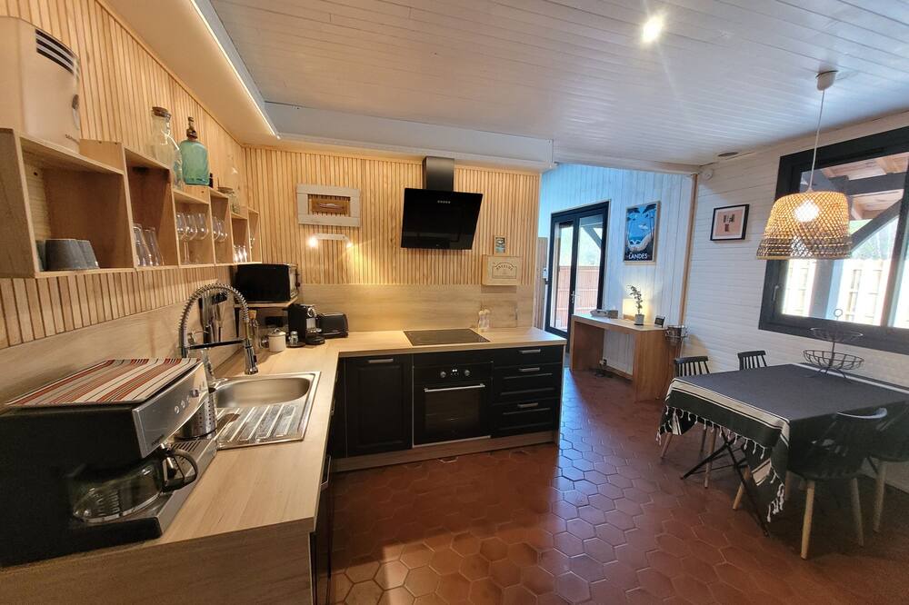 Photo of Kitchen in Sainte-Eulalie-en-Born
