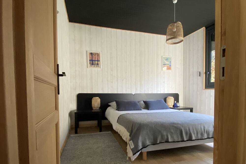 Photo of Bedroom in Sainte-Eulalie-en-Born