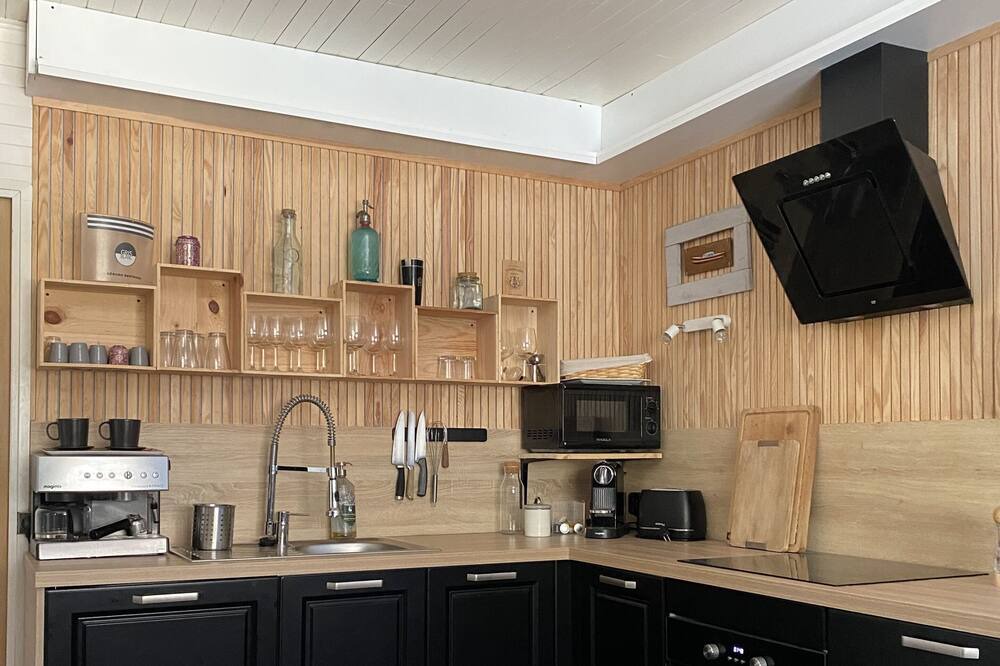 Photo of Kitchen in Sainte-Eulalie-en-Born